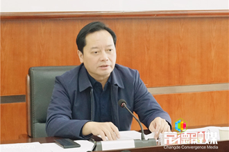 市重點建設(shè)領(lǐng)導(dǎo)小組會議提出：重點項目建設(shè)瞄準(zhǔn)四個目標(biāo)全力推進