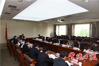 鄒文輝專題調(diào)度工程機(jī)械產(chǎn)業(yè)鏈建設(shè)：優(yōu)化產(chǎn)業(yè)鏈布局 促進(jìn)鏈上企業(yè)向?qū)I(yè)園區(qū)聚集