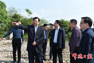 鄒文輝調(diào)研防汛備汛、河湖長制、糧食生產(chǎn)和農(nóng)業(yè)保險工作時強(qiáng)調(diào)：牢牢扛起防汛減災(zāi)責(zé)任 確保全市人民生命財產(chǎn)安全