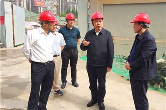 省人大常委會副主任、省總工會主席周農(nóng)來常調(diào)研時強調(diào)：堅持工人文化宮“工”字特色