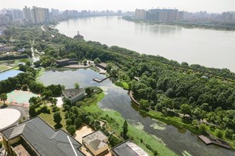 沅水兩岸，綠意盎然