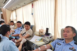 市公安局武陵分局 開展無償獻(xiàn)血活動