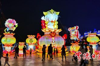 “天下第一燈”閃亮常德！卡樂星球花燈游園會(huì)璀璨亮相，點(diǎn)亮常德夜色