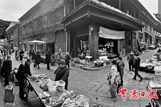 【社會(huì)】常德10位攝影人組團(tuán)亮相2021第五屆中國(guó)·鳳凰民俗攝影雙年展