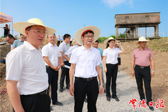 曹志強在鼎城區(qū)、臨澧縣調(diào)研抗旱救災(zāi)工作時強調(diào) 堅持以人民為中心 全力打贏抗旱救災(zāi)這場硬仗