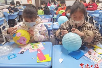【我們的節(jié)日·元宵】講故事、做花燈 、猜燈謎 柳葉湖旅游度假區(qū)復(fù)基小學(xué)元宵節(jié)活動(dòng)好豐富