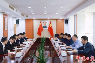 曹志強(qiáng)參加市委辦第三黨支部組織生活會