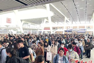 【攝影報(bào)道】客流高峰已到！常德火車站日到發(fā)旅客超2.5萬人次