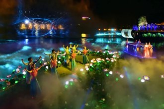 【“五一”假期】山水間享美景 光影秀再現(xiàn)神話傳說