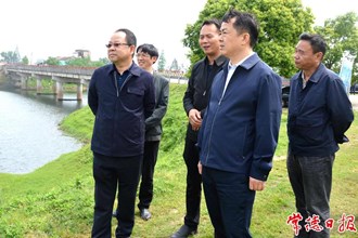 市領(lǐng)導(dǎo)開展沖柳高水巡河工作