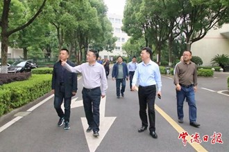 市領(lǐng)導(dǎo)調(diào)研市直學(xué)校校舍安全整改工作