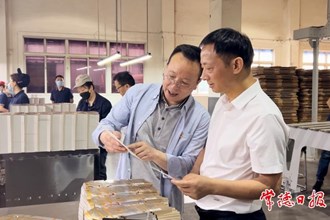 市領(lǐng)導(dǎo)調(diào)研市城區(qū)大氣污染防治工作