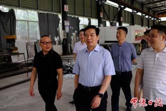 市領導調研新能源與新能源汽車產業(yè)發(fā)展情況