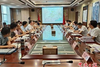 荊州市人民政府領(lǐng)導(dǎo)來(lái)常對(duì)接高速公路項(xiàng)目