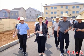 市領(lǐng)導(dǎo)率隊(duì)開展農(nóng)村飲水安全調(diào)研暨重點(diǎn)建議督辦