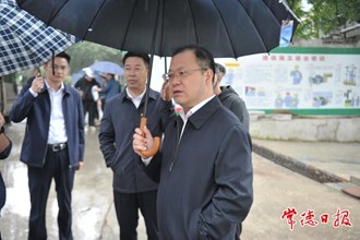 周振宇調(diào)研老舊小區(qū)改造工作：不斷增強群眾的獲得感、幸福感、安全感