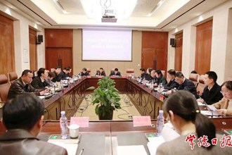 省財政廳、省稅務(wù)局調(diào)研組一行來常調(diào)研