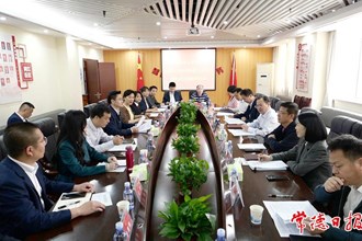 周振宇開展人大代表進(jìn)站履職活動(dòng)強(qiáng)調(diào)：高標(biāo)準(zhǔn)高水平建好用好聯(lián)絡(luò)站 真正“聯(lián)”出實(shí)效