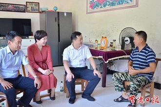 市領(lǐng)導(dǎo)八一建軍節(jié)前夕走訪慰問退役軍人