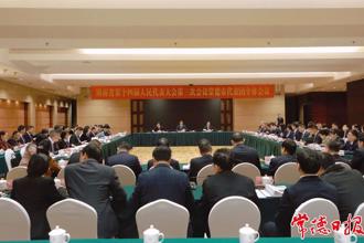 省十四屆人大三次會(huì)議常德代表團(tuán)召開(kāi)全體會(huì)議
