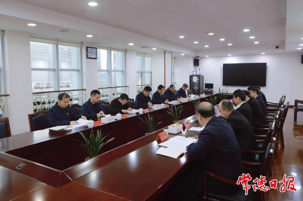 組織生活會現(xiàn)場