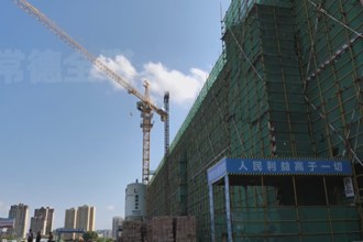 石門：堅守一線戰(zhàn)高溫 項目建設(shè)不停歇