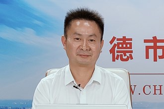 加快建設(shè)農(nóng)業(yè)強(qiáng)市，推進(jìn)鄉(xiāng)村全面振興